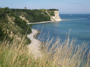  Ferienwohnungen Rügen Findling Breege  Бреге